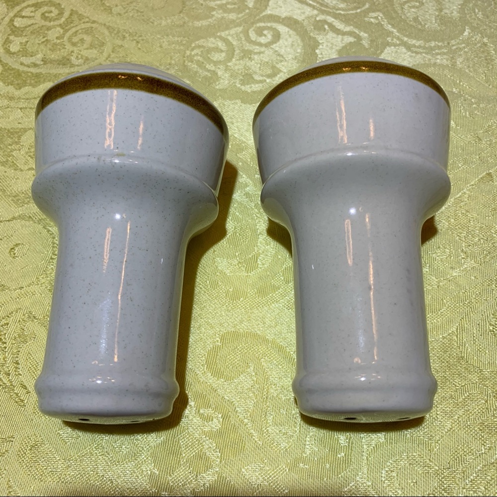 Salt & Pepper Stacker Set - Picture 2 of 4